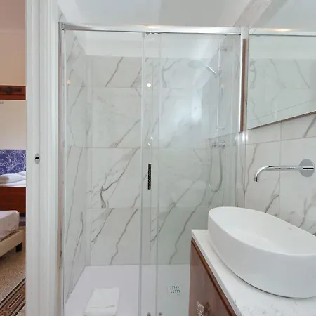 דירה Carlo Felice