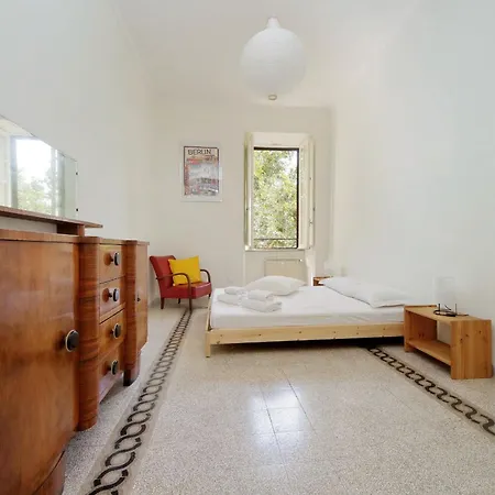 דירה Carlo Felice