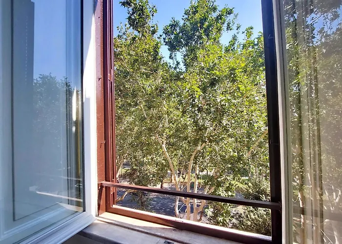 Carlo Felice Apartment *